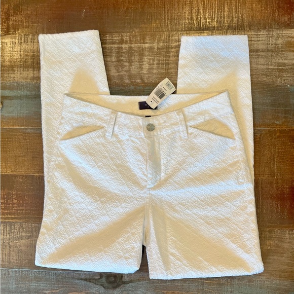 White crop NYDJ floral textured optic white NWT size 6 White skinny jeans - Picture 2 of 9